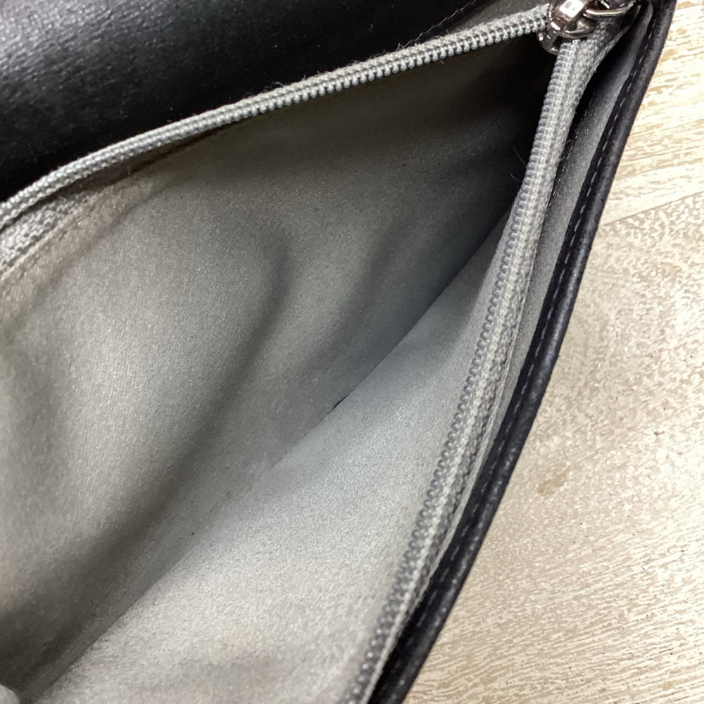 Authentic CHANEL Classic Black Lambskin Wallet | Iconic CC Logo - Picture 8 of 14